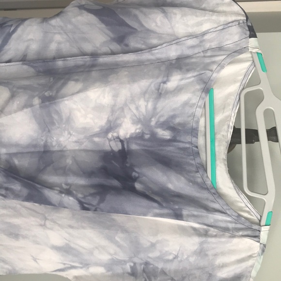 Silk dress - Picture 4 of 5